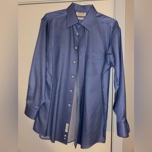Roundtree and Yorke presidential blue mens suit shirt. Size 15.5, 33.